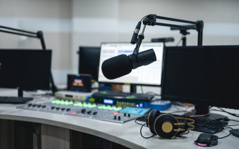 grand prix radio