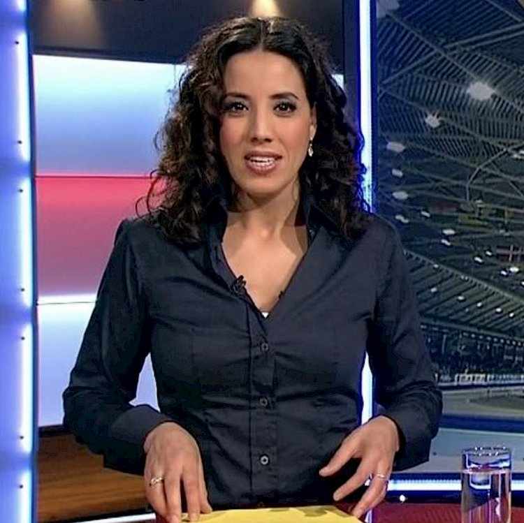 studio sport presentator