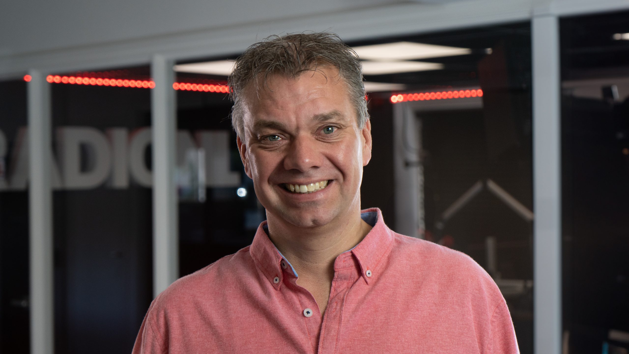 radio nl fm